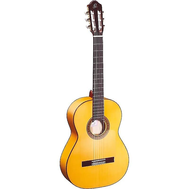 Акустическая гитара Ortega Guitars R270F Traditional Series Flamenco Style Nylon String Acoustic Guitar w/ Gig Bag & Vid