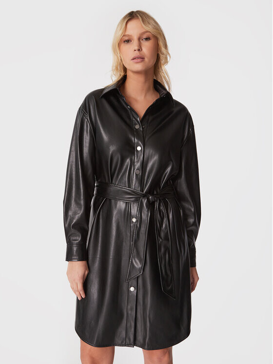 

Платье из искусственной кожи, стандартного кроя Guess, черный