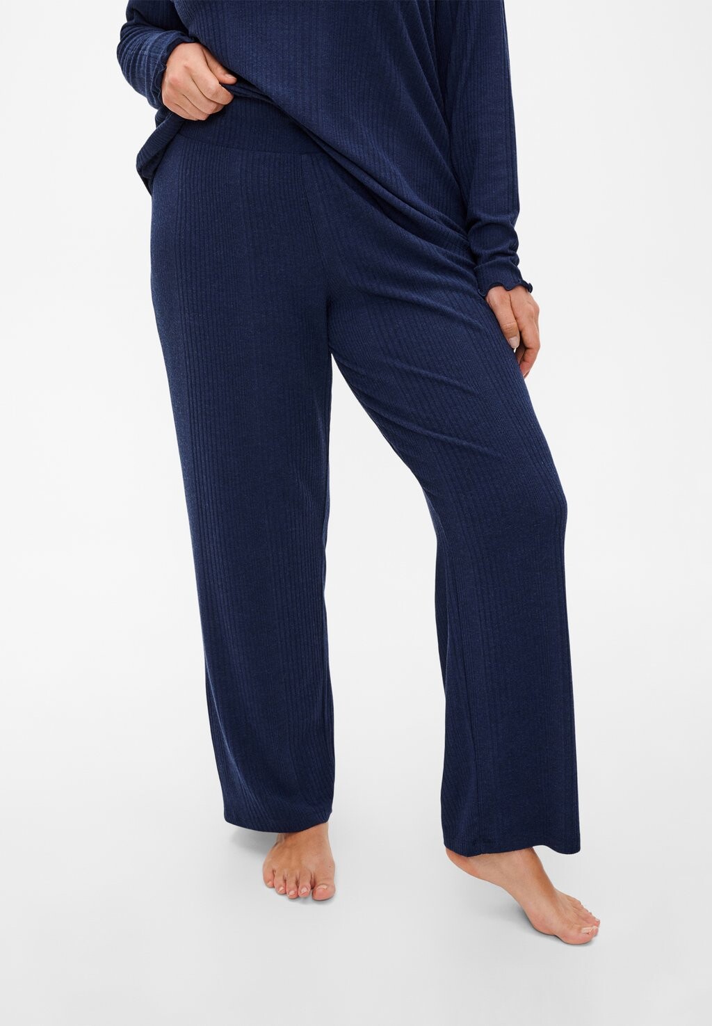 

Брюки COMFORTABLE WITH TEXTURE Zizzi, темно-синий