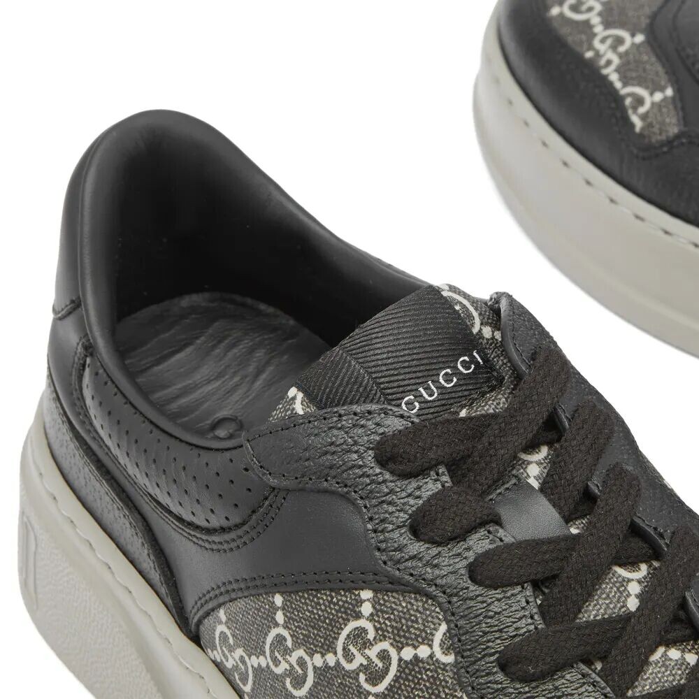 

Gucci Кроссовки в долларах, черный