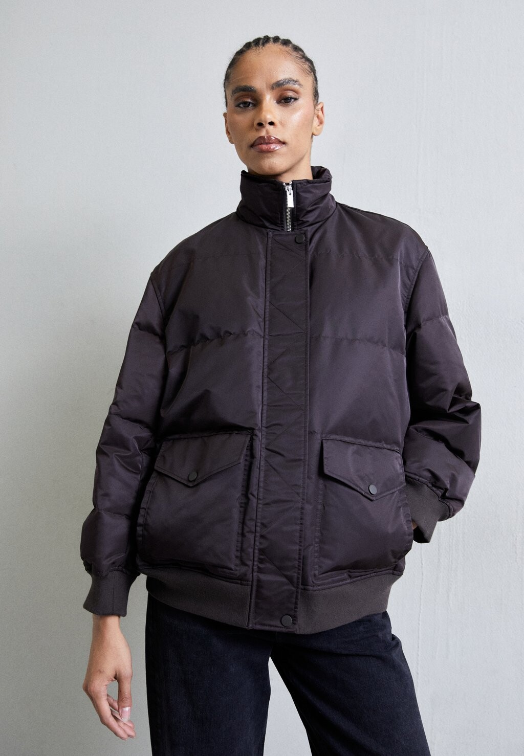 

Пуховик Aero Puffer Theory, цвет mink