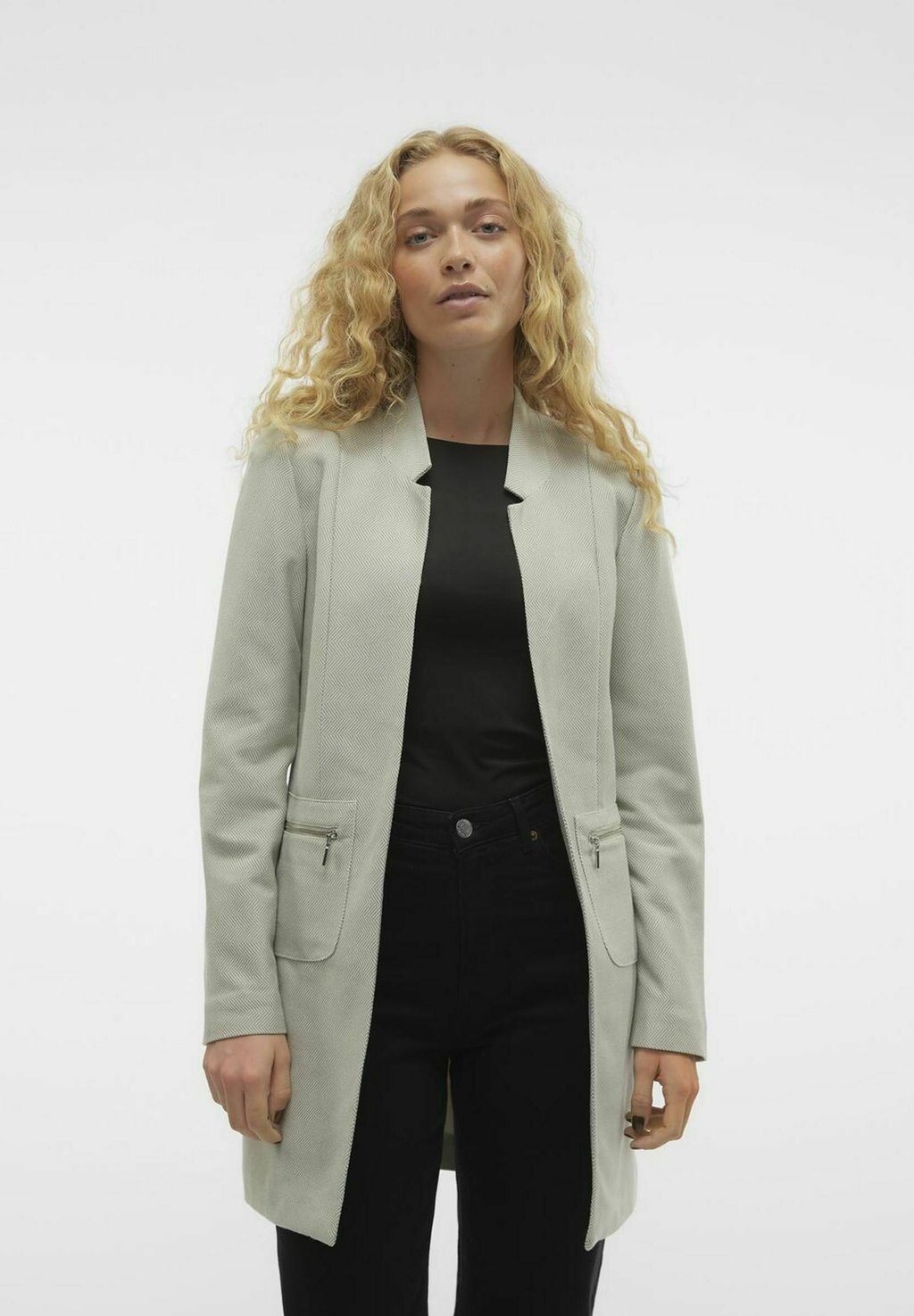 

Полупальто Vero Moda, цвет seagrass
