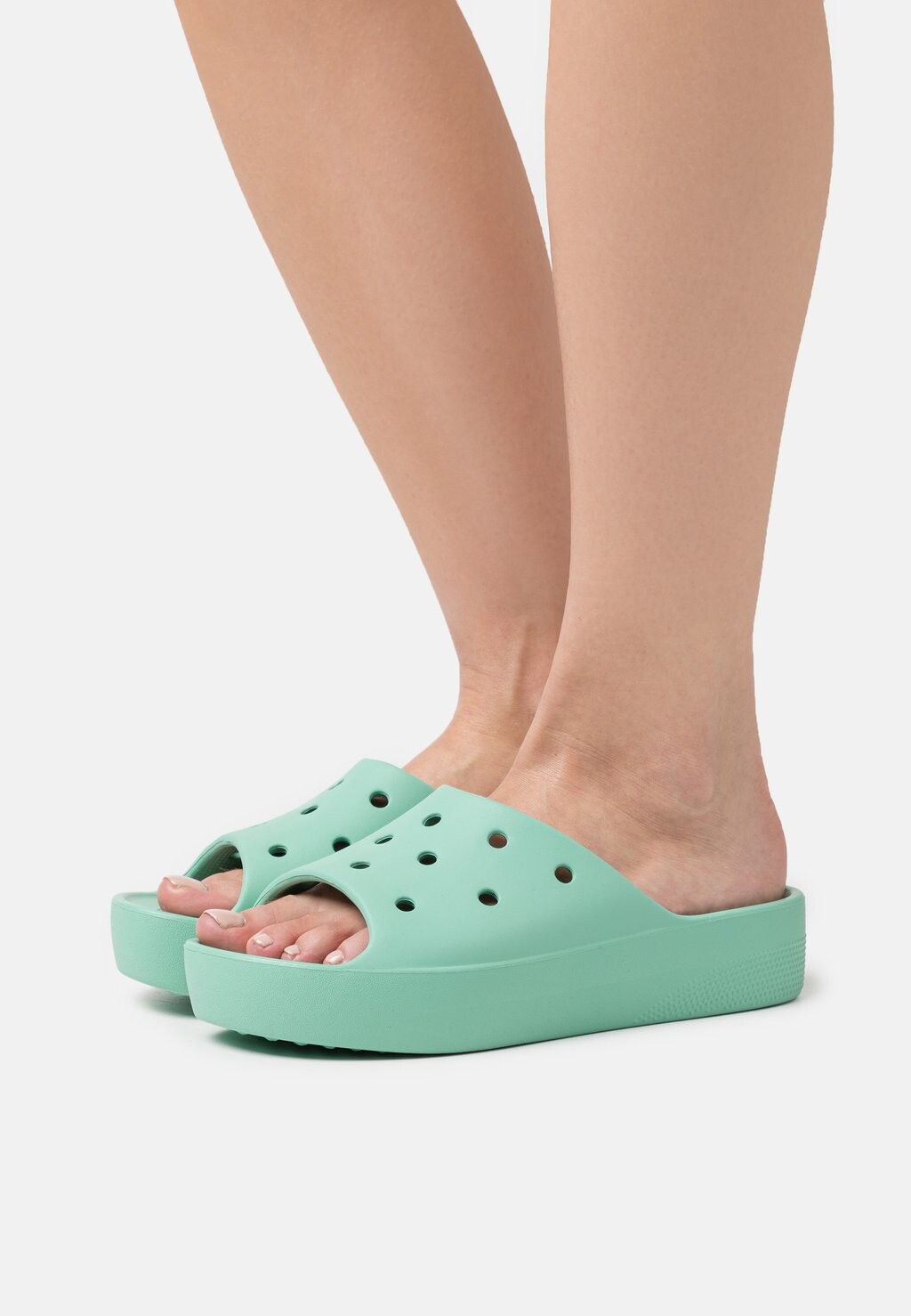 

Шлепанцы Crocs