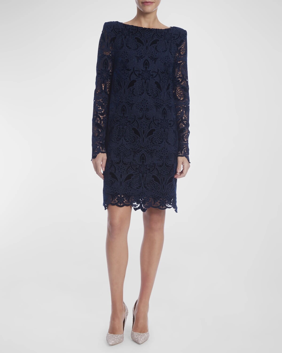 

Бархатное кружевное платье с вырезом «бато» и цветочным принтом Badgley Mischka Collection, темно-синий