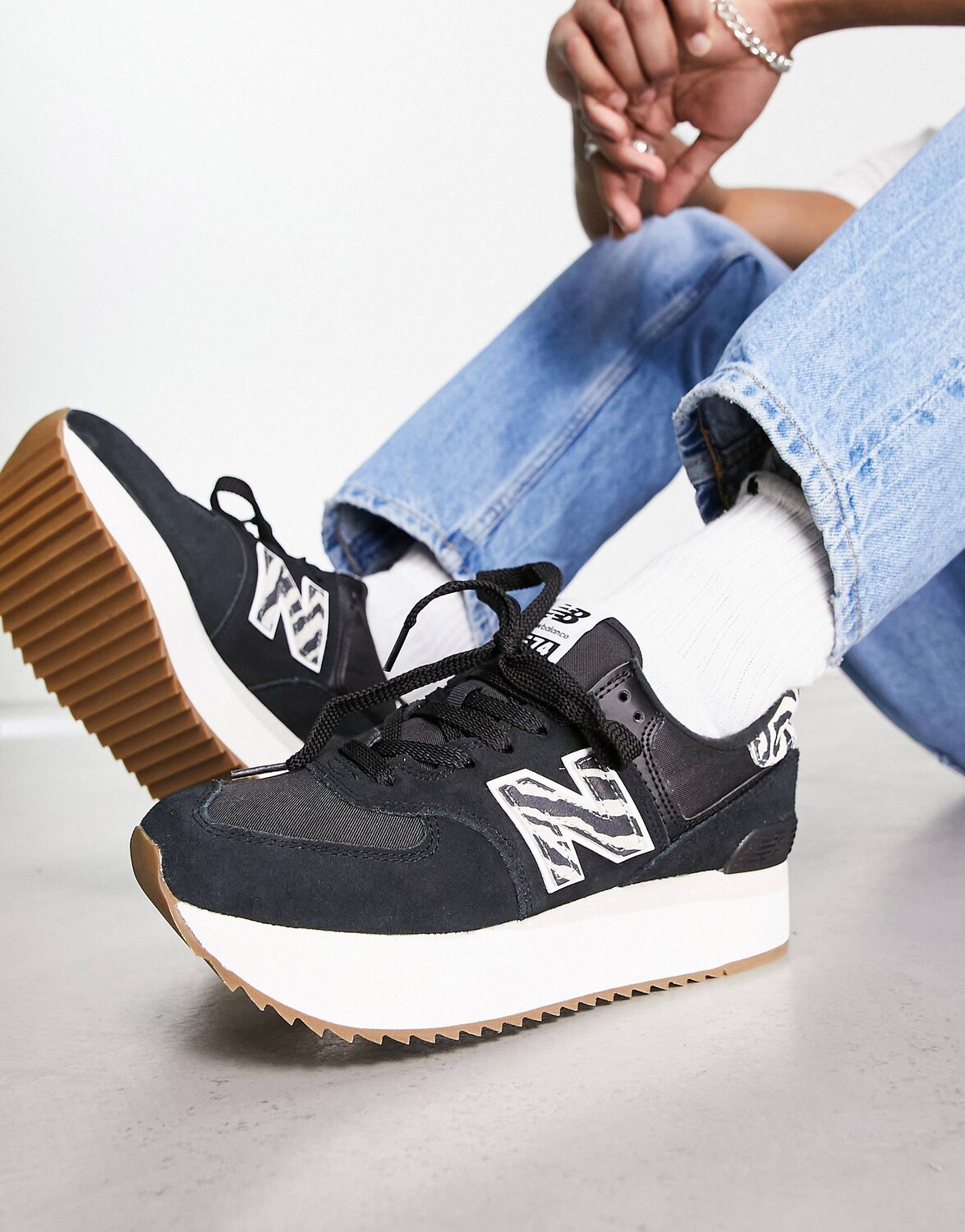 

Черные кроссовки New Balance 574+ с анималистическим принтом, Черный