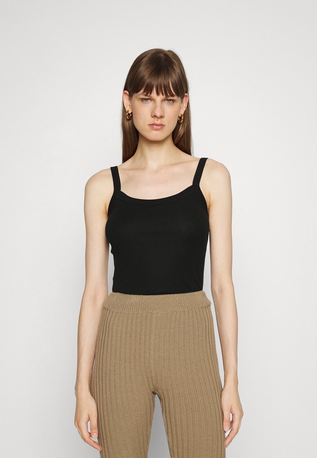 

Топ Filippa K, черный