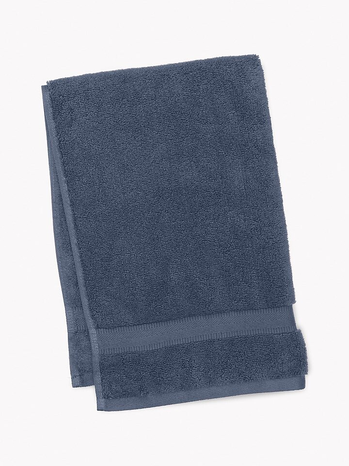 

Полотенце для рук Signature Solid цвета Vintage Indigo Tommy Hilfiger