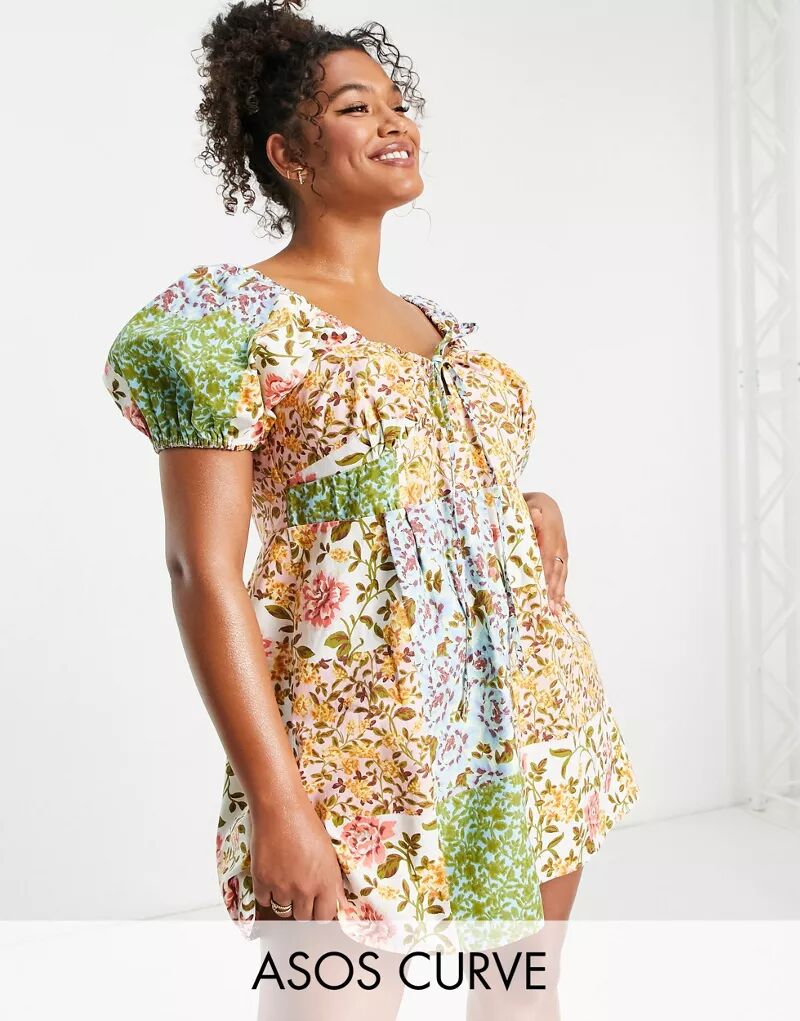 Саржевое мини-платье мини с цветочным принтом на пуговицах ASOS DESIGN Curve