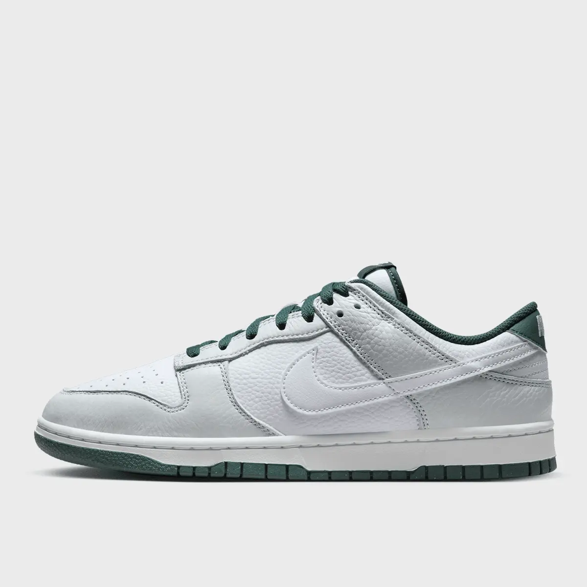 

Кроссовки Nike Dunk Low Retro, серый/зеленый/белый