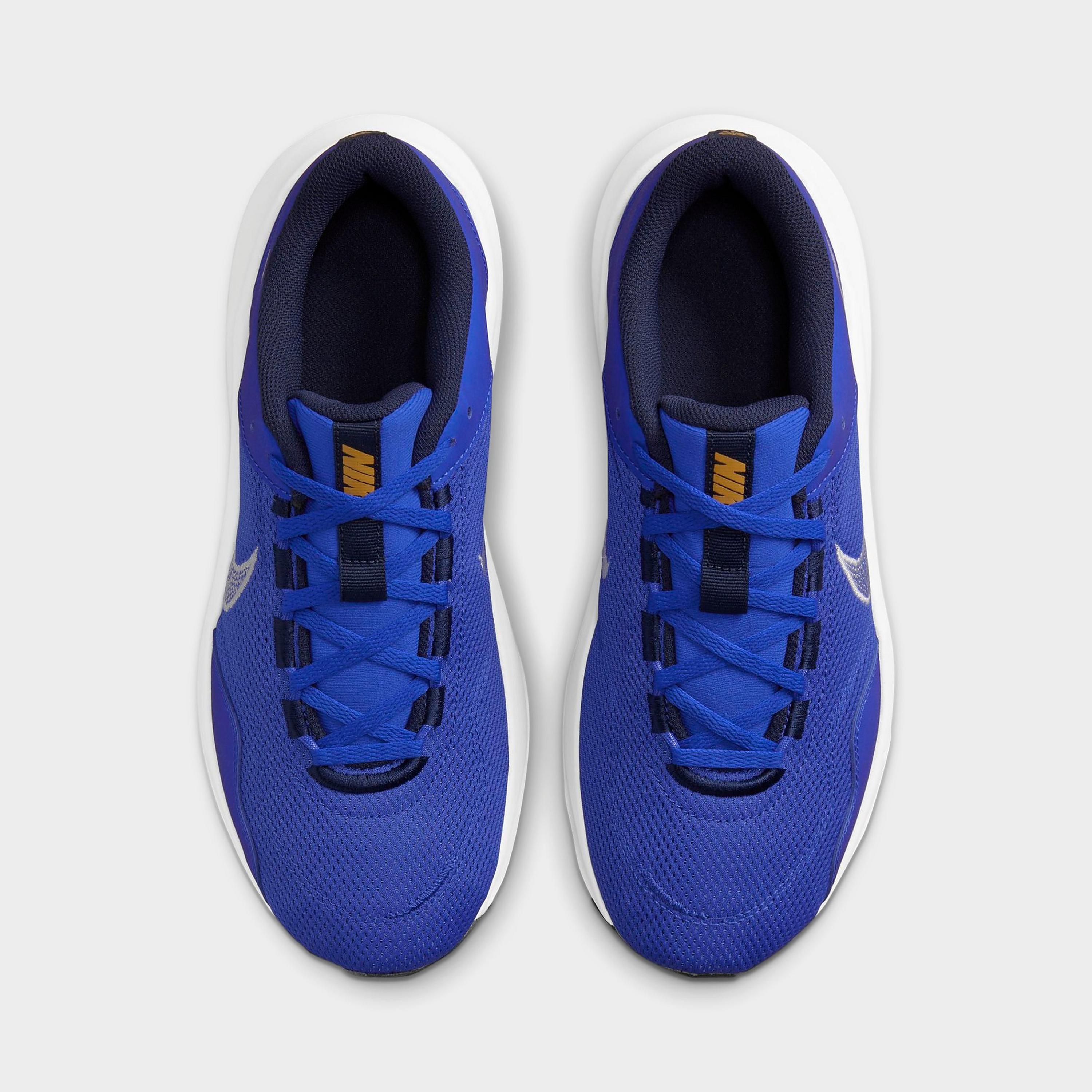 Nike legend essential 3 next nature