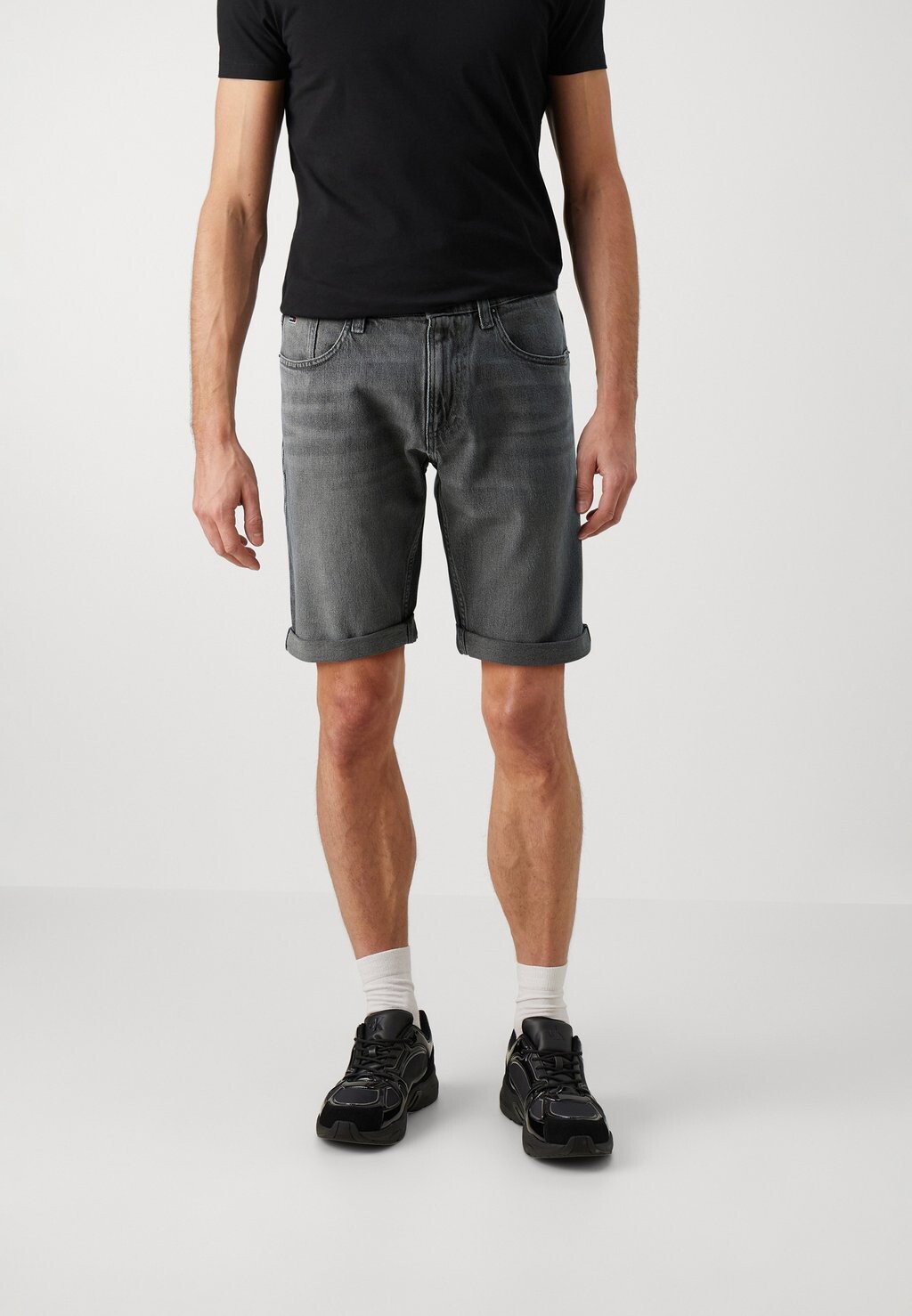 

Джинсовые шорты RONNIE Tommy Jeans, черный деним
