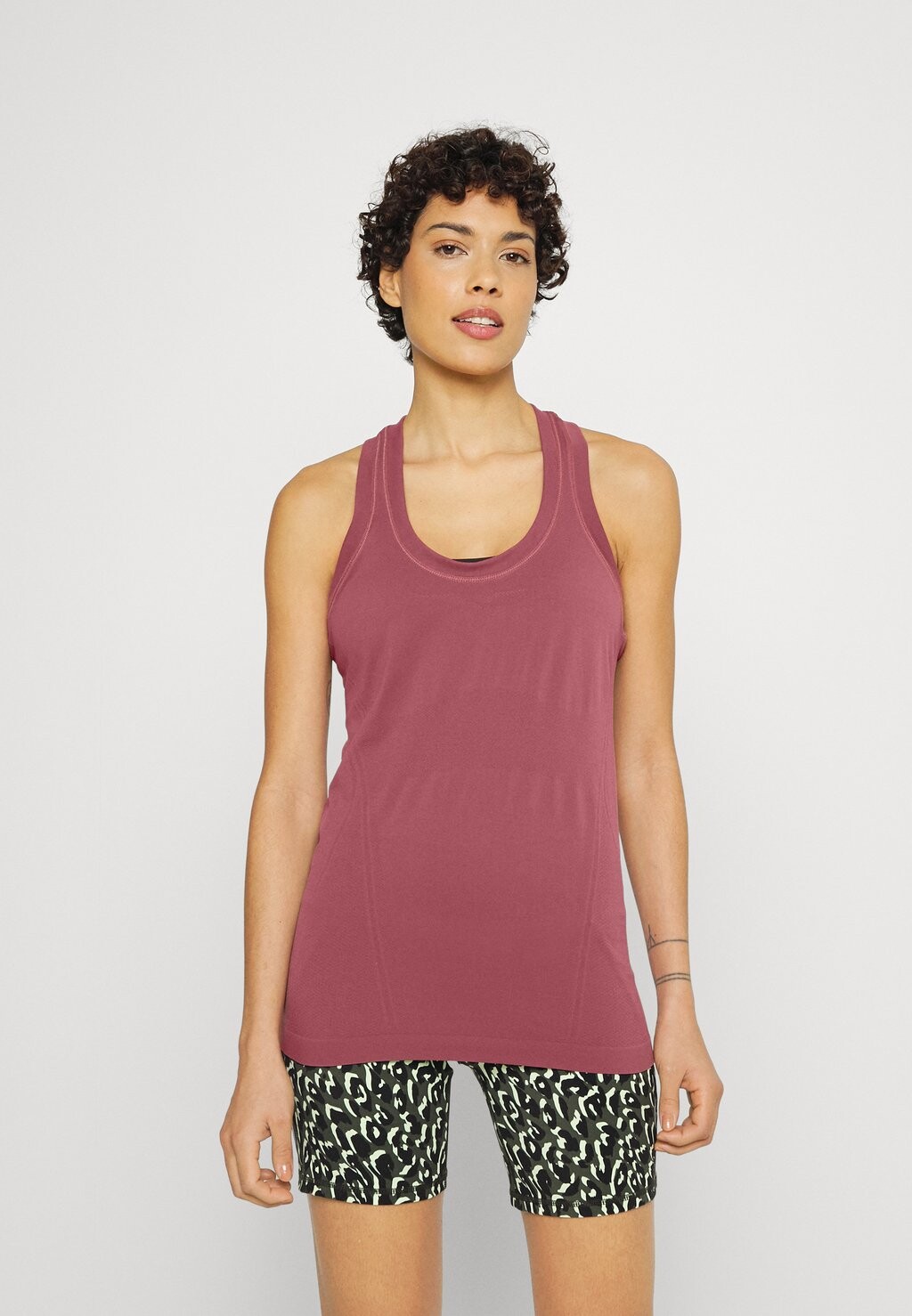 

Топ Athleta, светло-розовый
