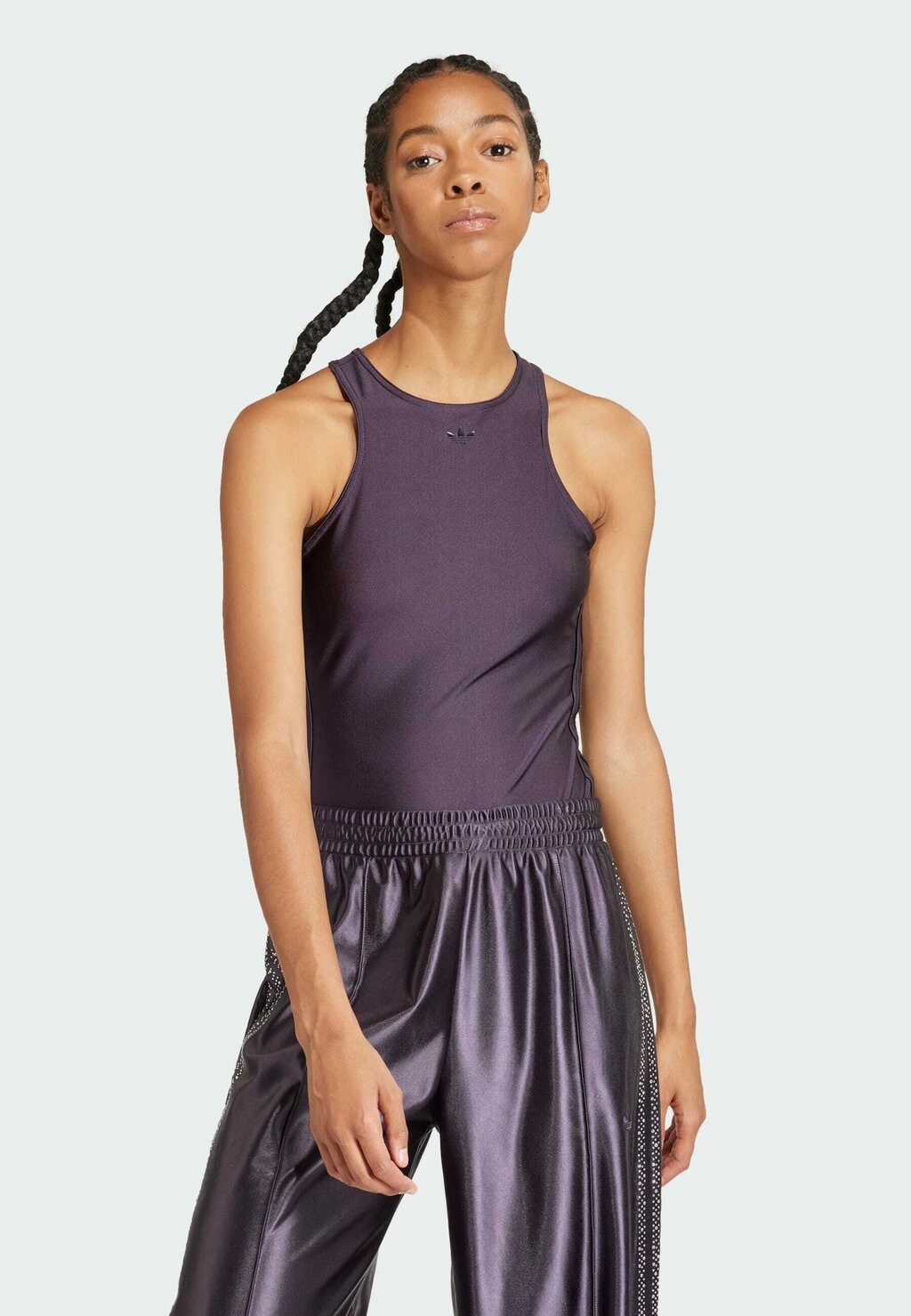 

Топ adidas Originals, цвет aurora black