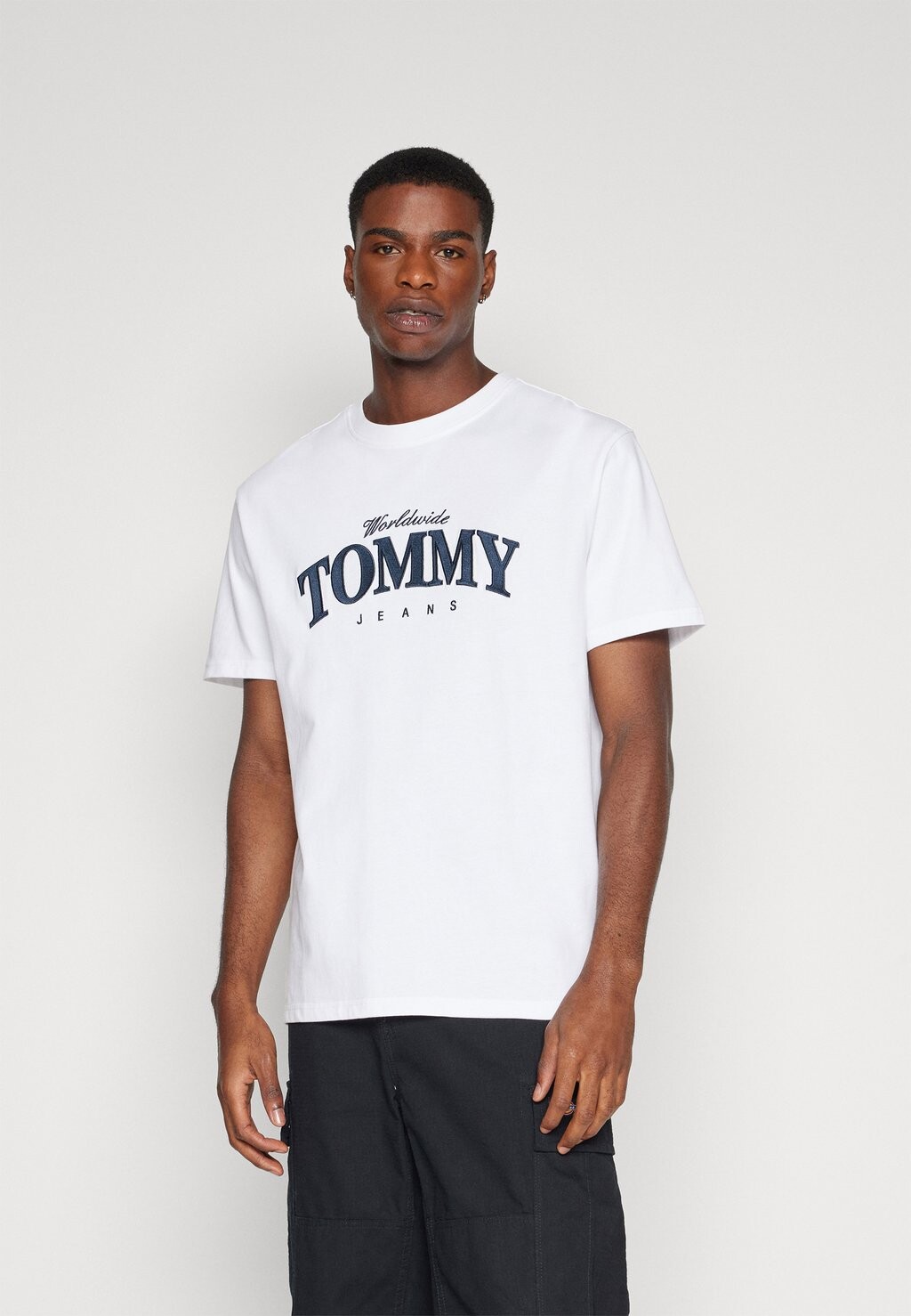 

Футболка с принтом Varsity Luxe Tee Tommy Jeans, белый