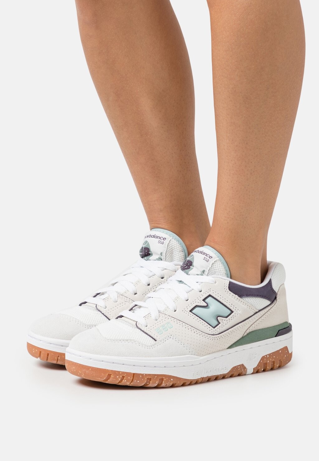 цена Кроссовки New Balance Bbw550, морская соль