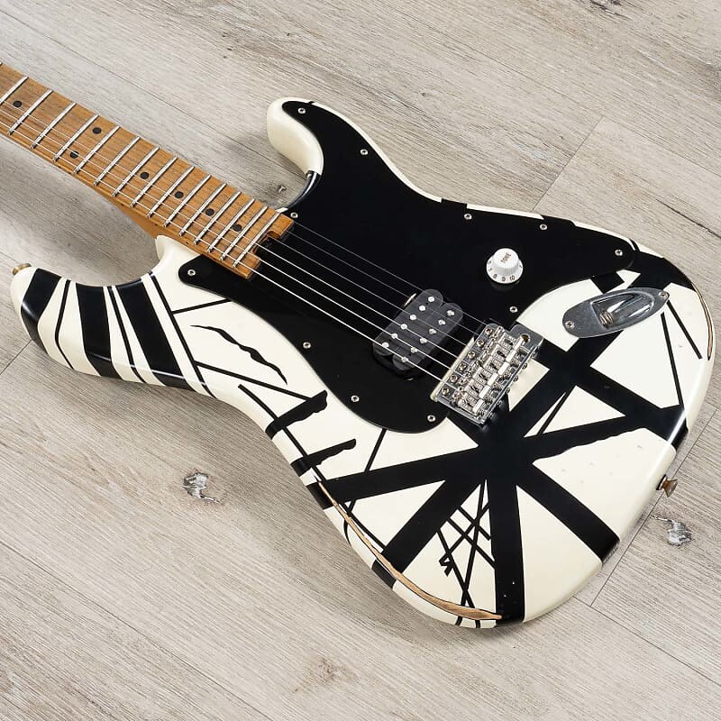 

Электрогитара EVH Striped Series '78 Eruption Guitar, Maple, White with Black Stripes Relic