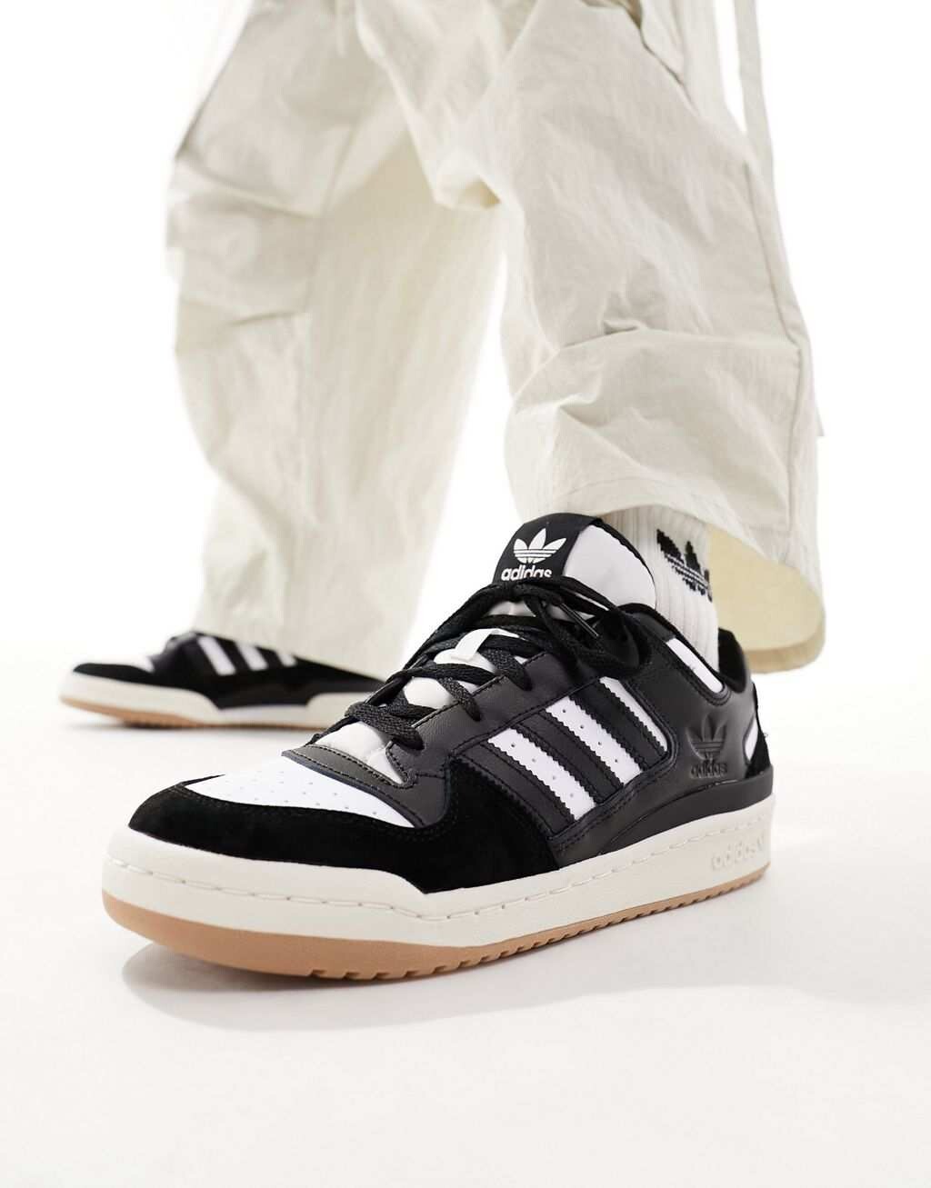 Черные кроссовки adidas Originals Forum Low CL кроссовки adidas originals forum low cl unisex white