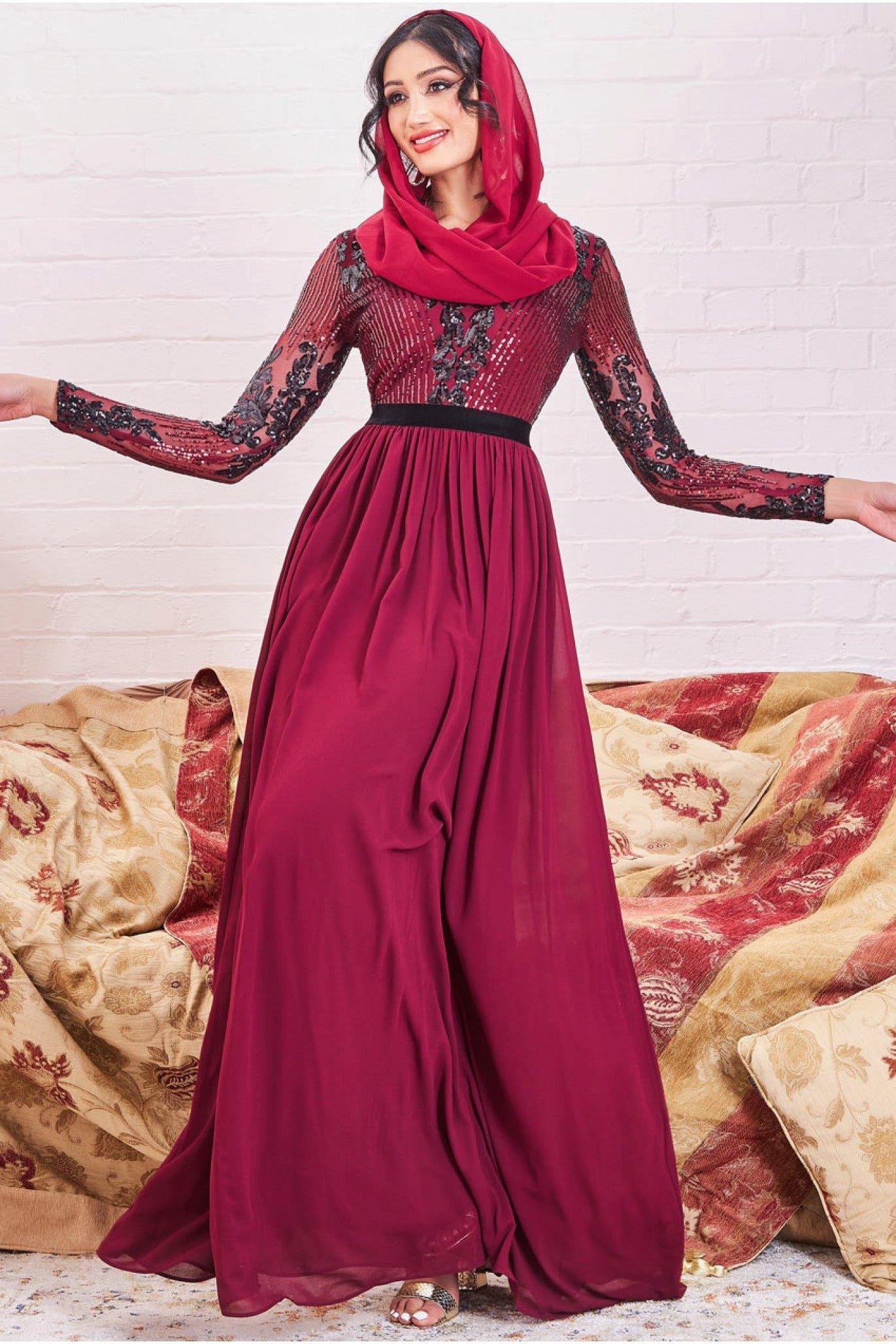 цена Платье макси с сетчатым лифом и пайетками Modesty Goddiva, красный