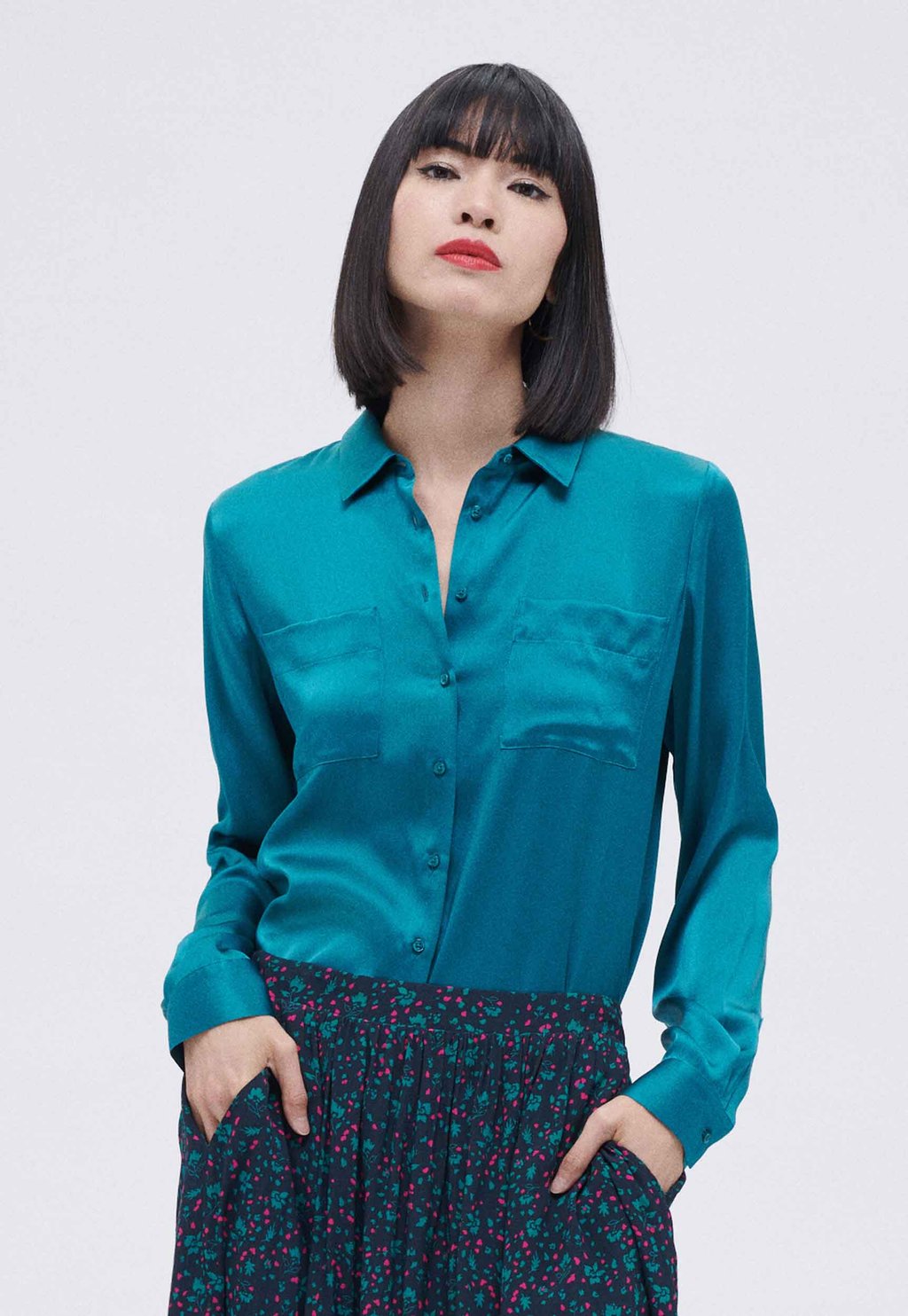 цена Блузка-рубашка Caroll, цвет bleu turquoise