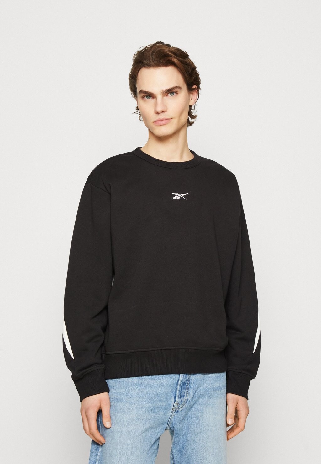 

Толстовка Reebok