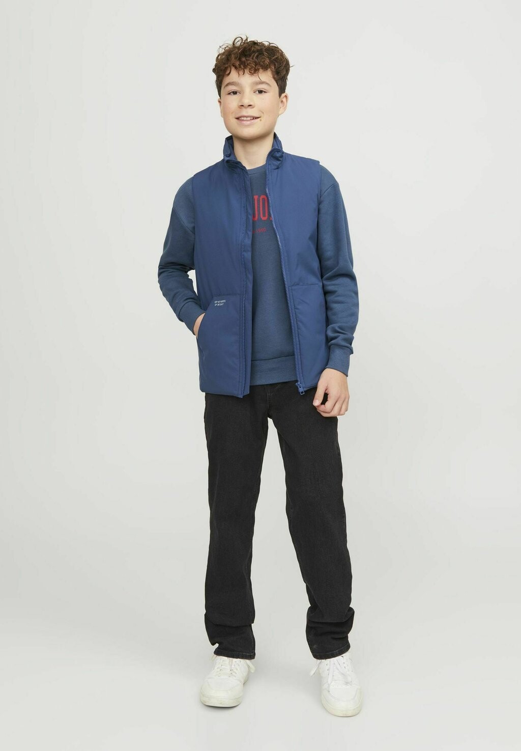 

Толстовка JJEJOSH CREW NECK Jack & Jones Junior, цвет ensign blue