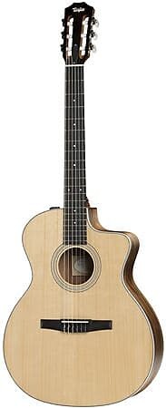 

Акустическая гитара Taylor 214ce Nylon Grand Auditorium Guitar Rosewood with Bag Spruce Natural