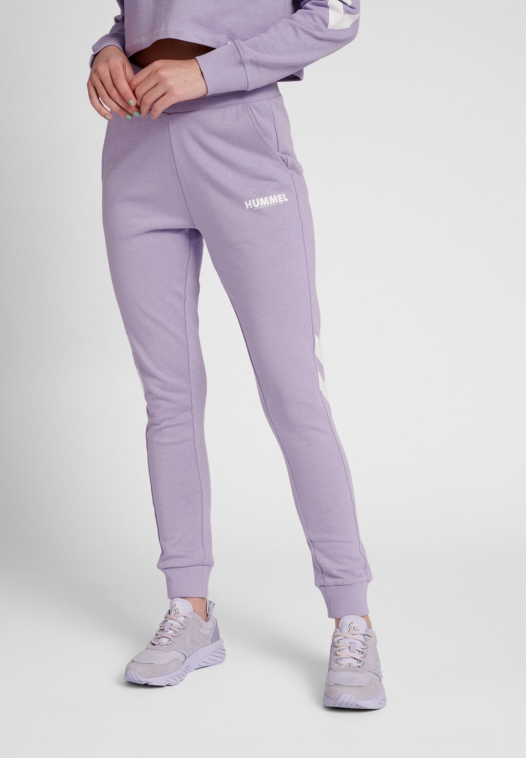 

Спортивные брюки Hummel Legacy Tapered, сиреневый, Серый