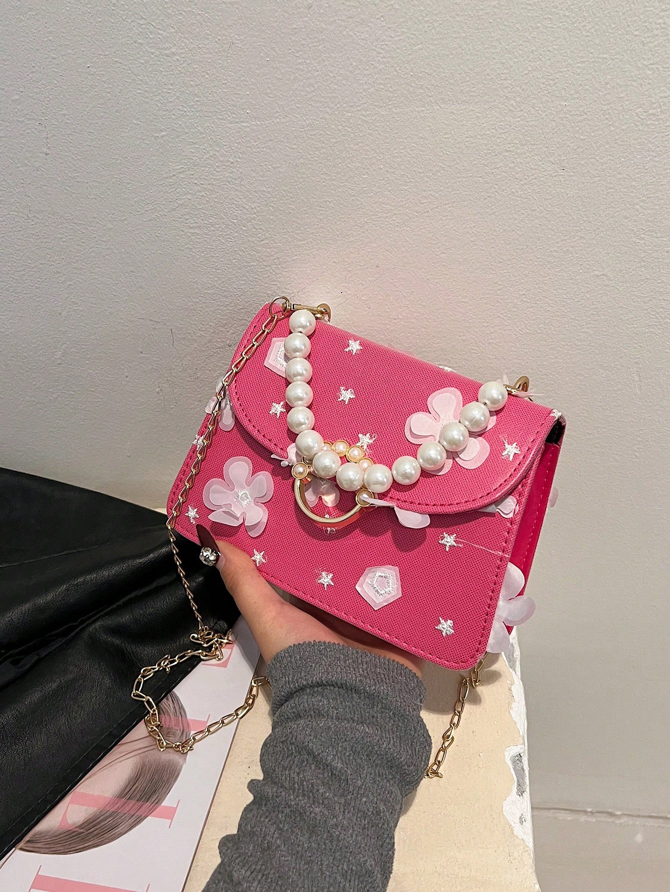 Мини-квадратная сумка с цветочной вышивкой, ярко-розовый