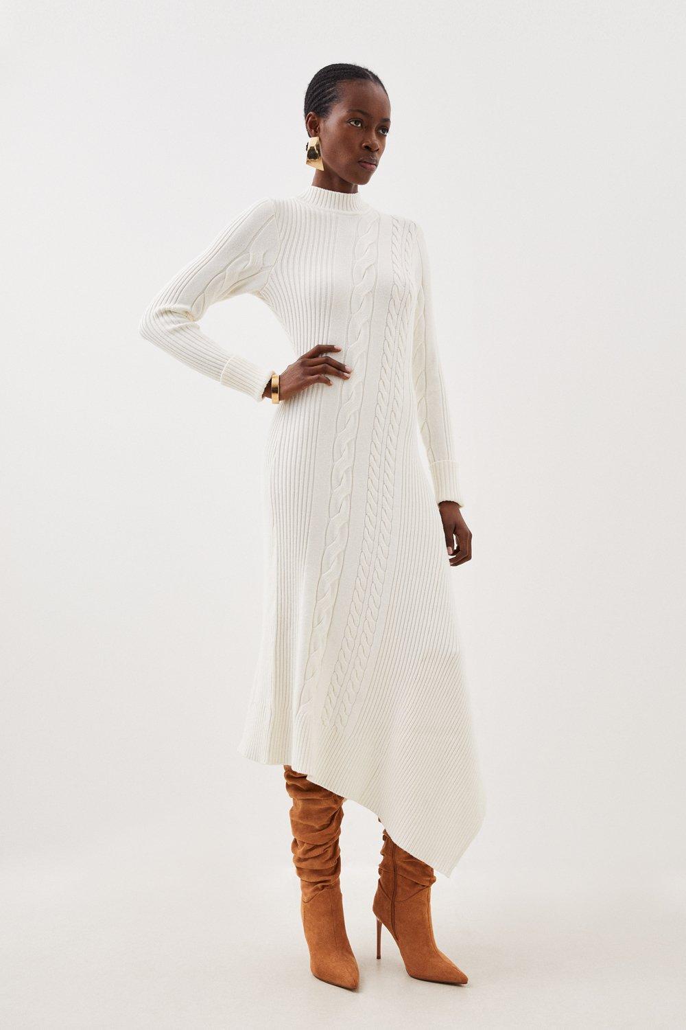 Вязаное платье мидакси с асимметричным подолом и высоким воротником из смесовой вискозы Karen Millen, белый цена и фото