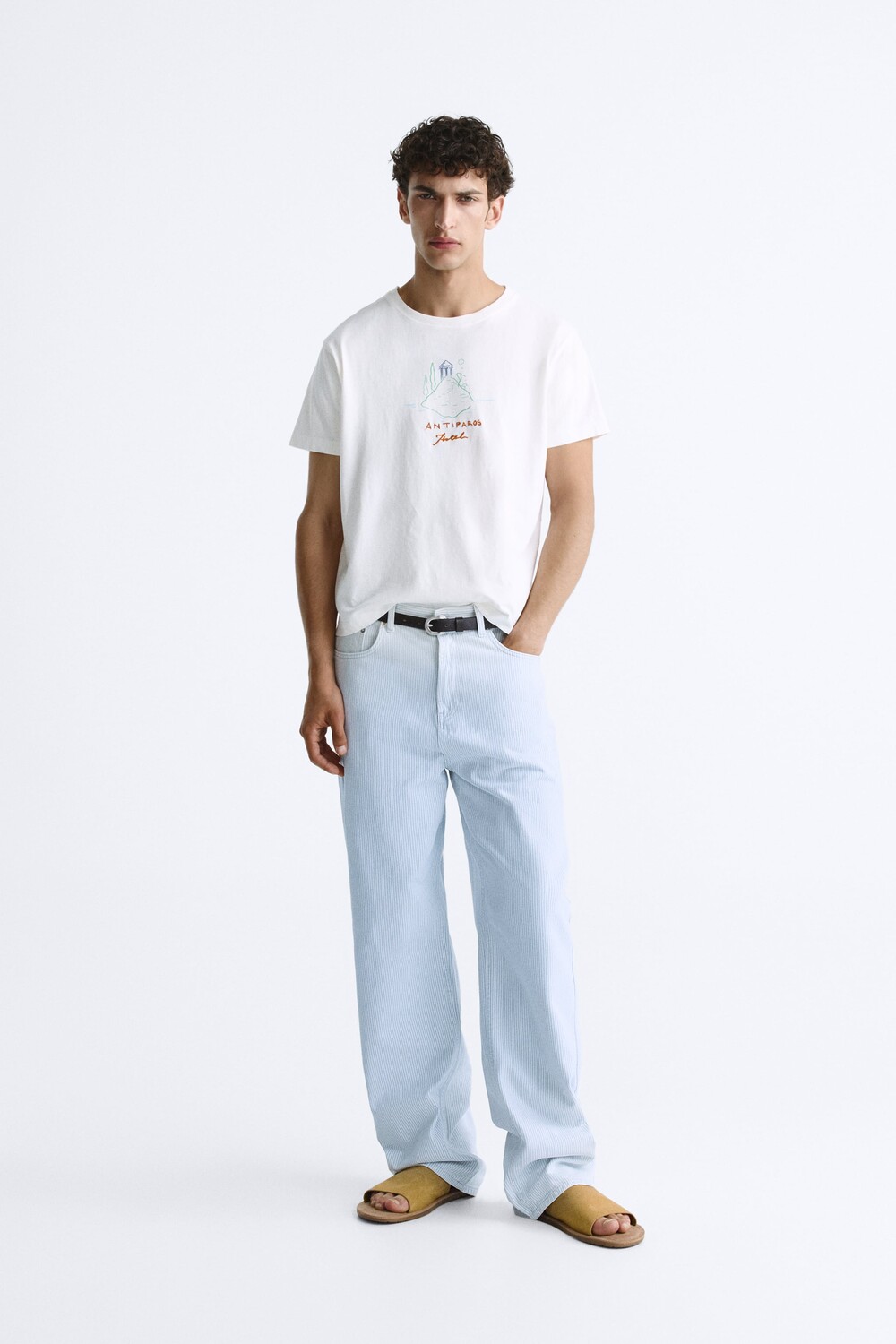 

Футболка с вышивкой Zara, экрю, Серый