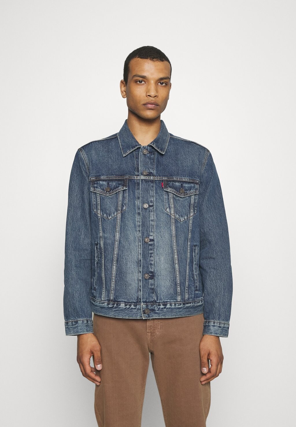 

Джинсовая куртка Levi's
