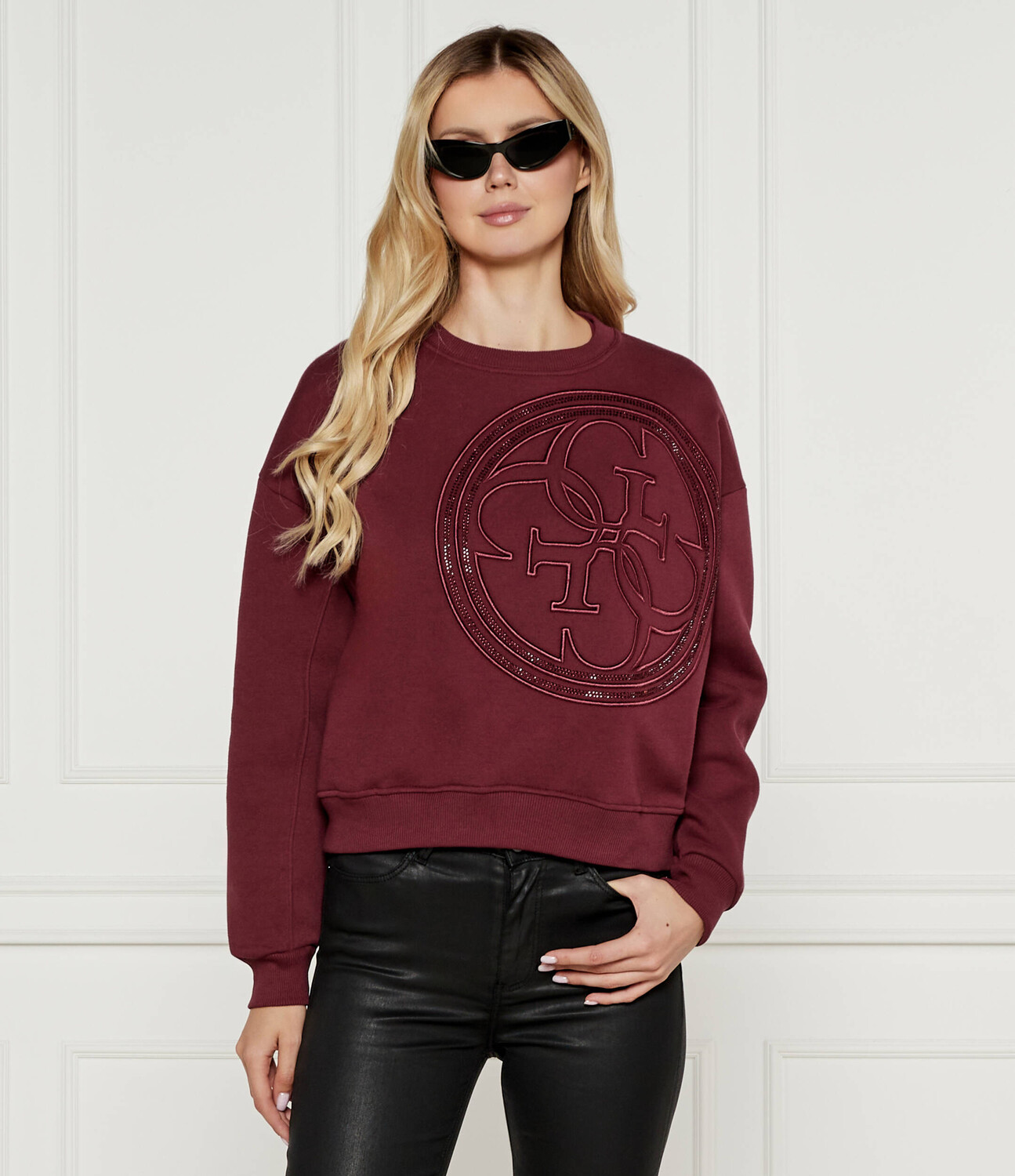 

Толстовка GUESS Regular Fit, бордо