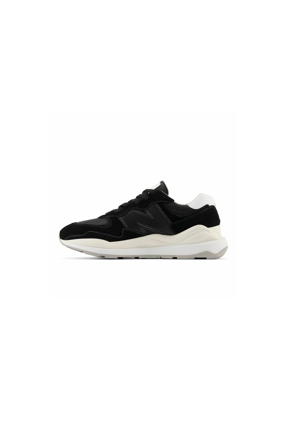 

Низкие кеды New Balance