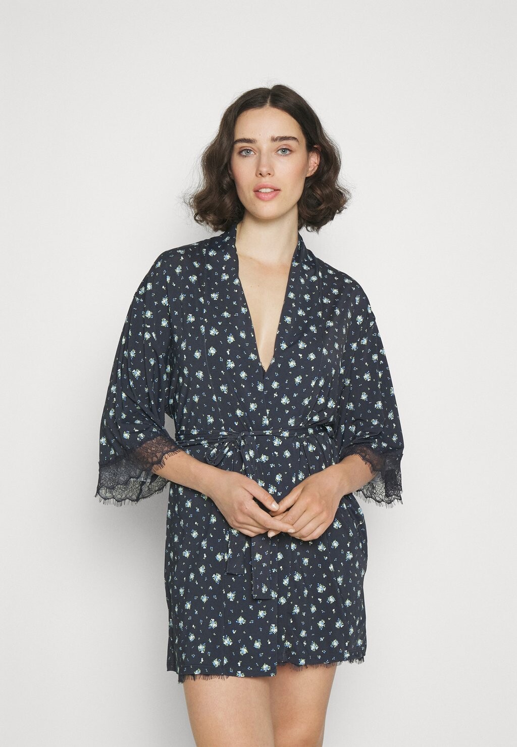 

Халат Cotton On
