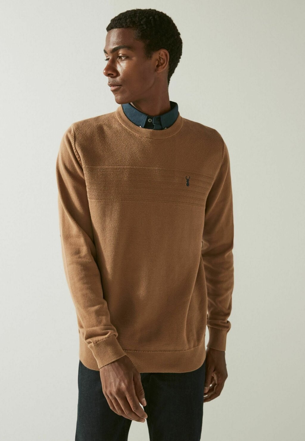 

Свитер Mock Crew Next, цвет tan brown texture