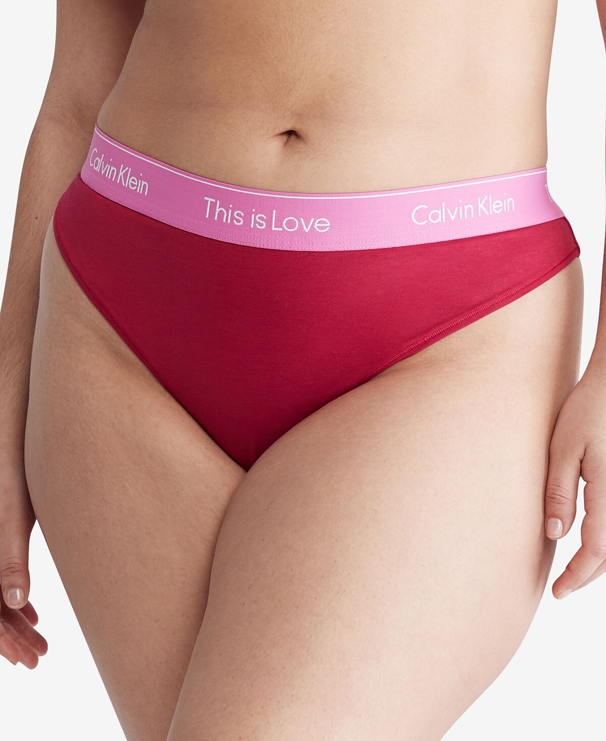 

Плюс размер Нижнее белье стринги в тон Pride This Is Love QF7286 Calvin Klein