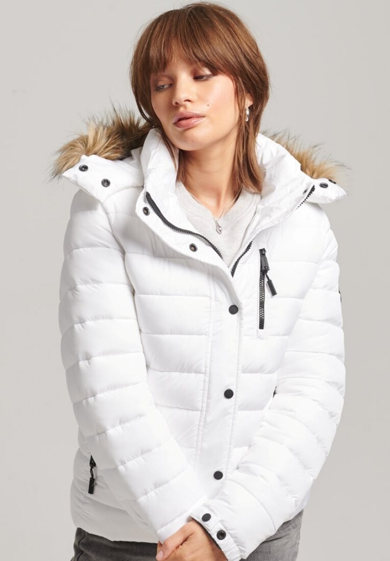 

Зимняя куртка Superdry, белый