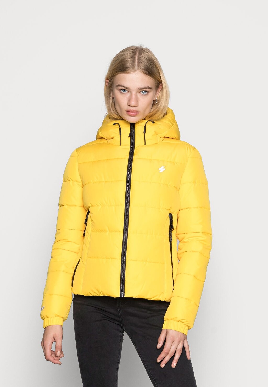 

Зимняя куртка Superdry Hooded Spirit Sports Puffer, морской желтый