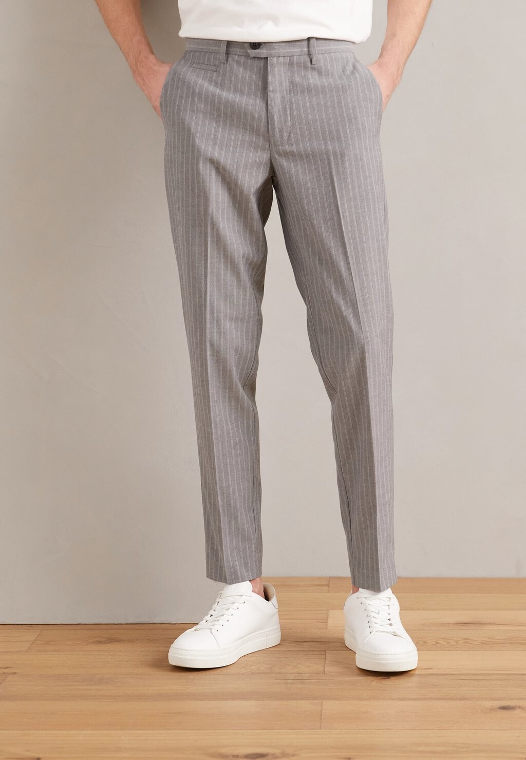 

Брюки STRIPED CLUB PANTS Lindbergh, цвет grey