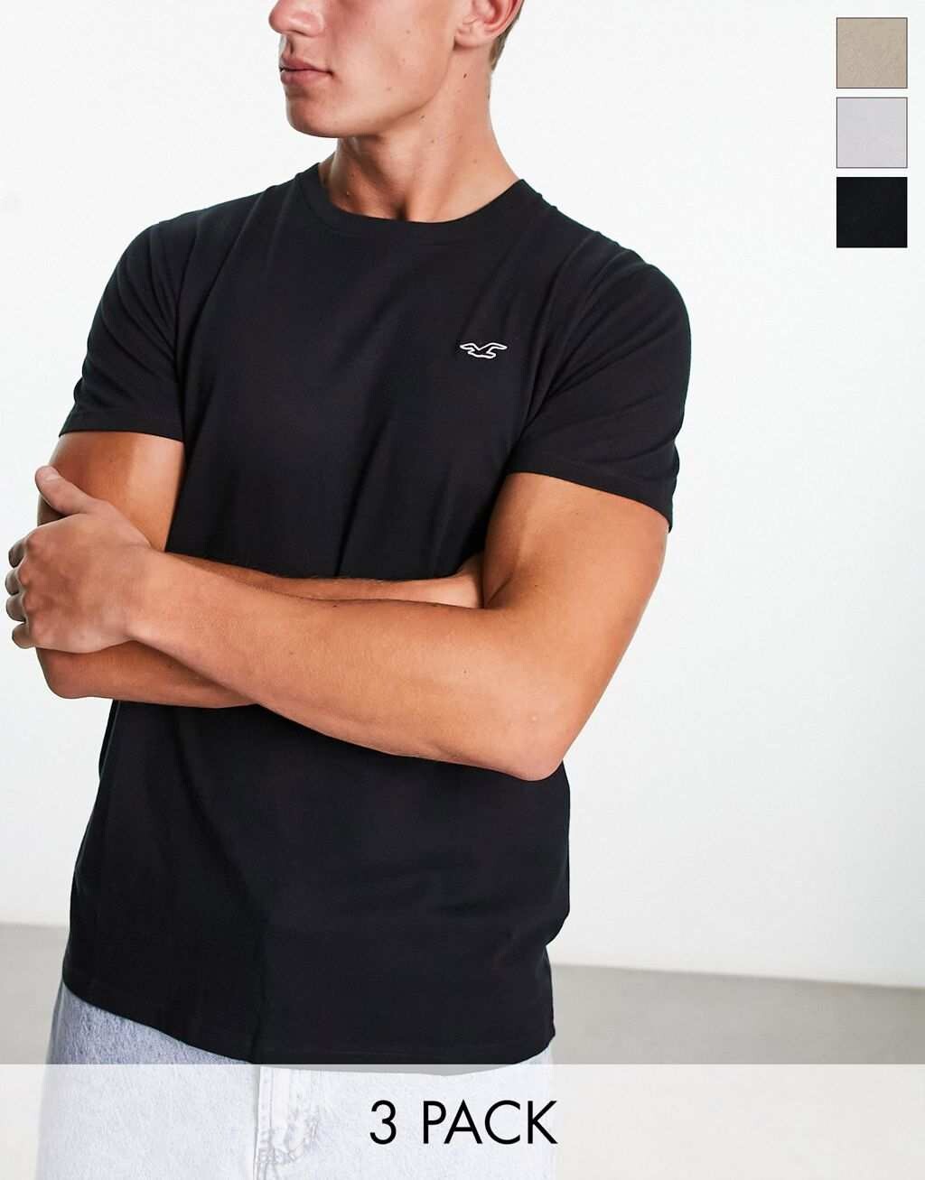 

Набор из трех футболок с логотипом Hollister
