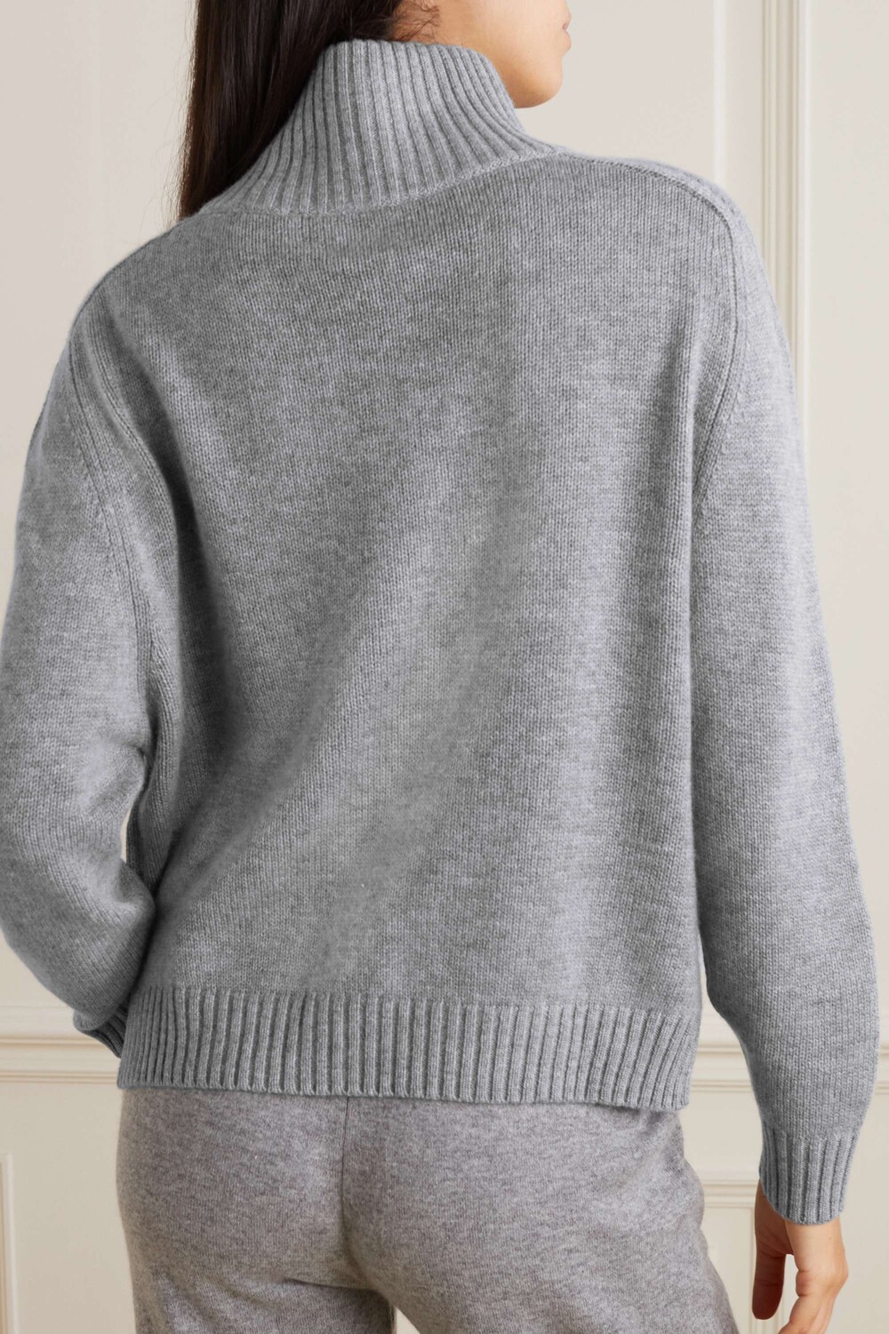

ALLUDE Свитер с высоким воротником из смеси шерсти и кашемира, серый