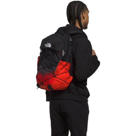 

Рюкзак Borealis 28 л The North Face, цвет Fiery Red Dip Dye Large Print/TNF Black