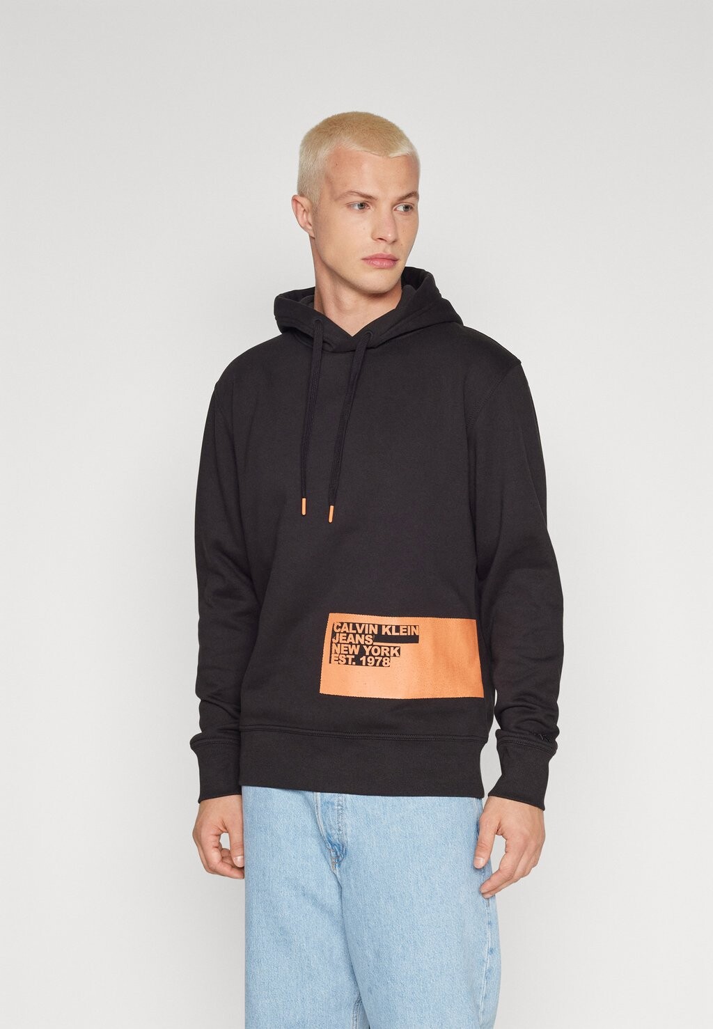 

Толстовка Calvin Klein Jeans Толстовка с логотипом STENCIL BLOCKING, черный