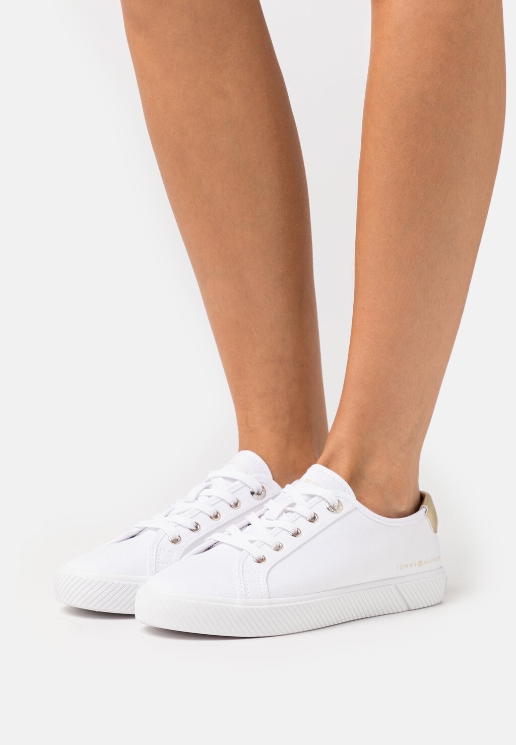 

Кроссовки Tommy Hilfiger, белый