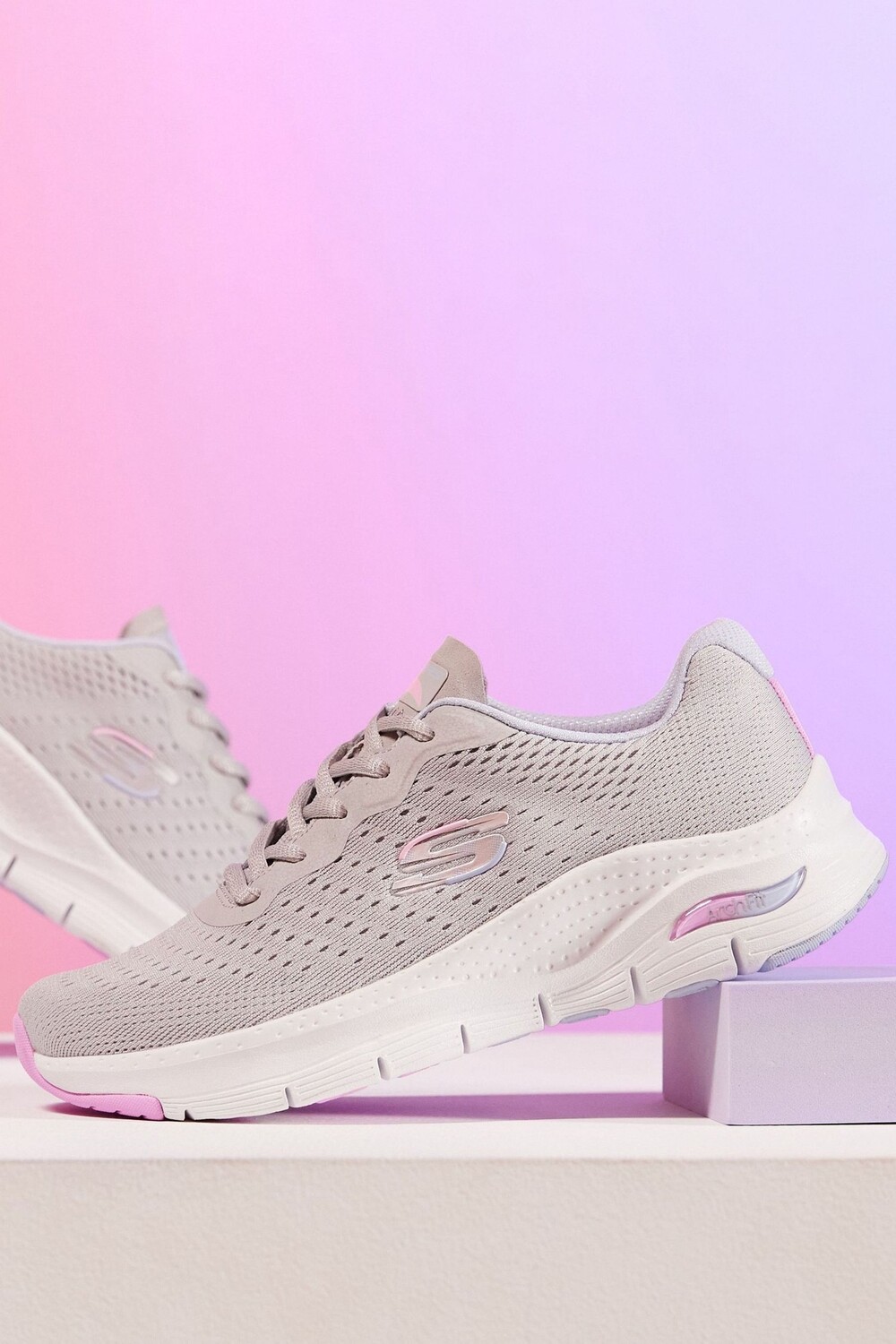 

Спортивная обувь Arch Fit Infinity Cool Skechers, серый