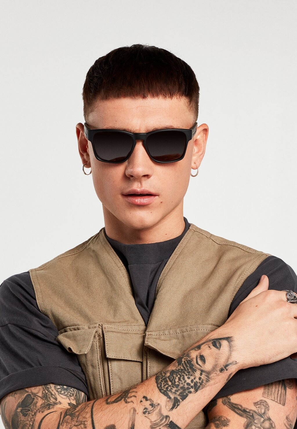 

Солнцезащитные очки Hawkers