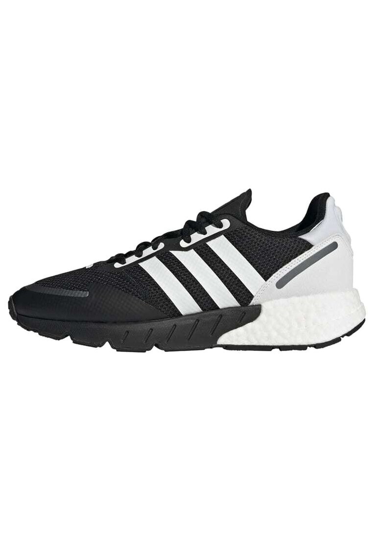 

Низкие кроссовки adidas Originals, черный