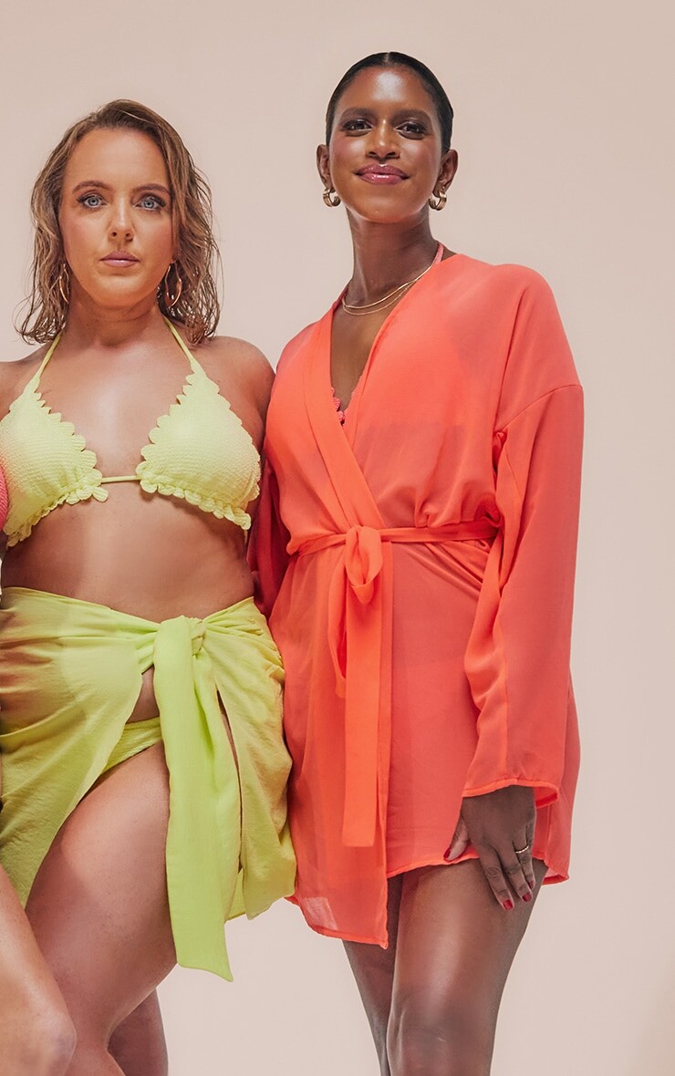 

PrettyLittleThing Коралловое облегающее шифоновое короткое пляжное кимоно