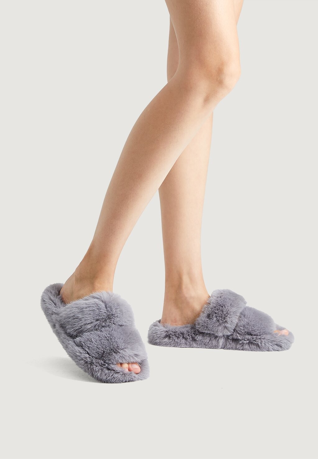 

Шлепанцы OYSHO