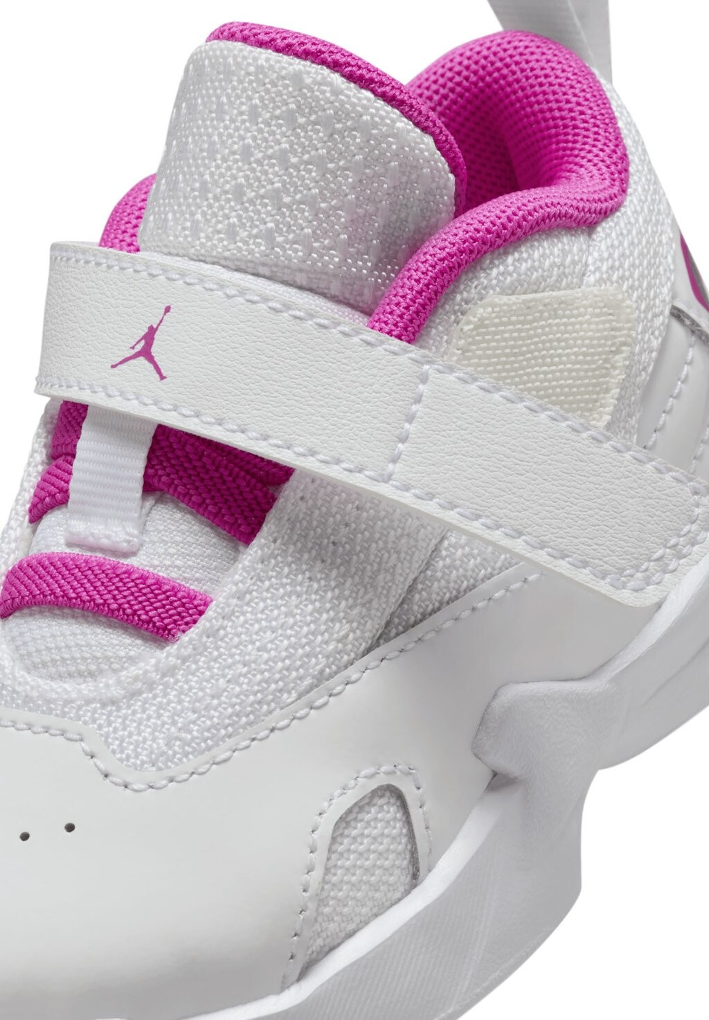 

Обувь для первых шагов JORDAN MAX AURA 6 BT Jordan, белый